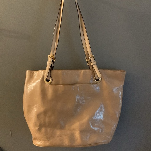Michael Kors Tan patent Leather Tote - Picture 3 of 4